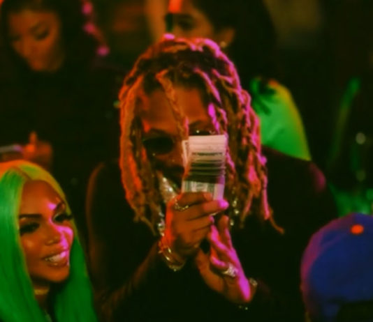 Slow Down – Future Slow Down - Future Produced by Metro Boomin