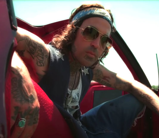 Still Ridin’ – Yelawolf Still Ridin' - Yelawolf (Official Music Video)