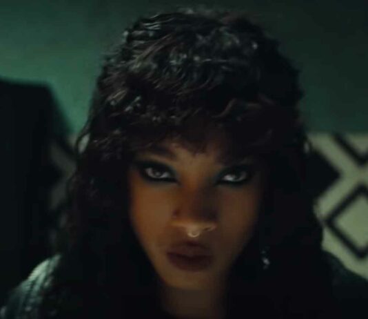 t r a n s p a r e n t s o u l – Willow ft. Travis Barker t r a n s p a r e n t s o u l - Willow ft. Travis Barker