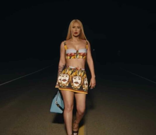 I Am The Strip Club – Iggy Azalea I Am The Strip Club - Iggy Azalea