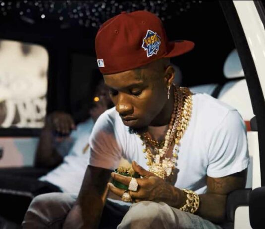 “When Its Dark Freestyle – Tory Lanez "When Its Dark (E-NFT) 8-10-21" Freestyle - Tory Lanez