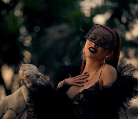 Somos Nada - Christina Aguilera