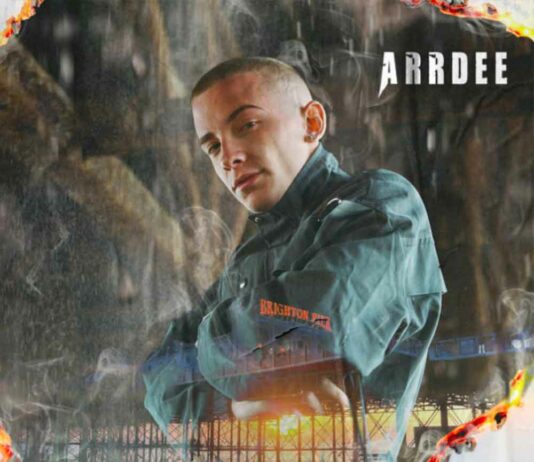 War - ArrDee Feat. Aitch