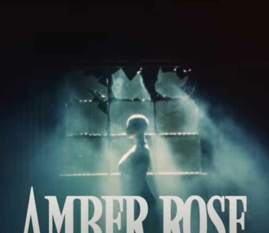 Freakshow - Amber Rose