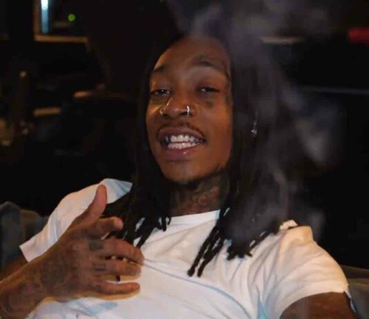 Love To Smoke – Wiz Khalifa Love To Smoke - Wiz Khalifa