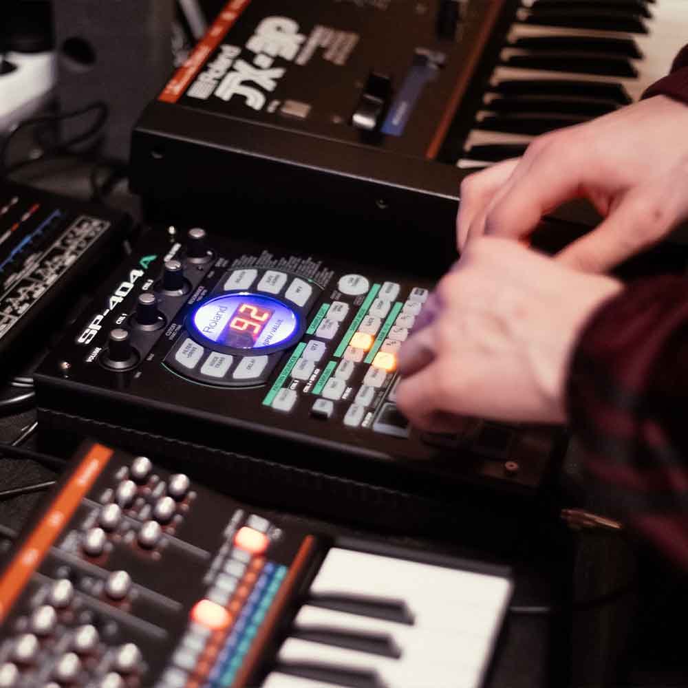 How to Make Beats: A Step-by-Step Guide Unleashing Your Inner Maestro