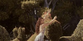 Madwoman - Laufey